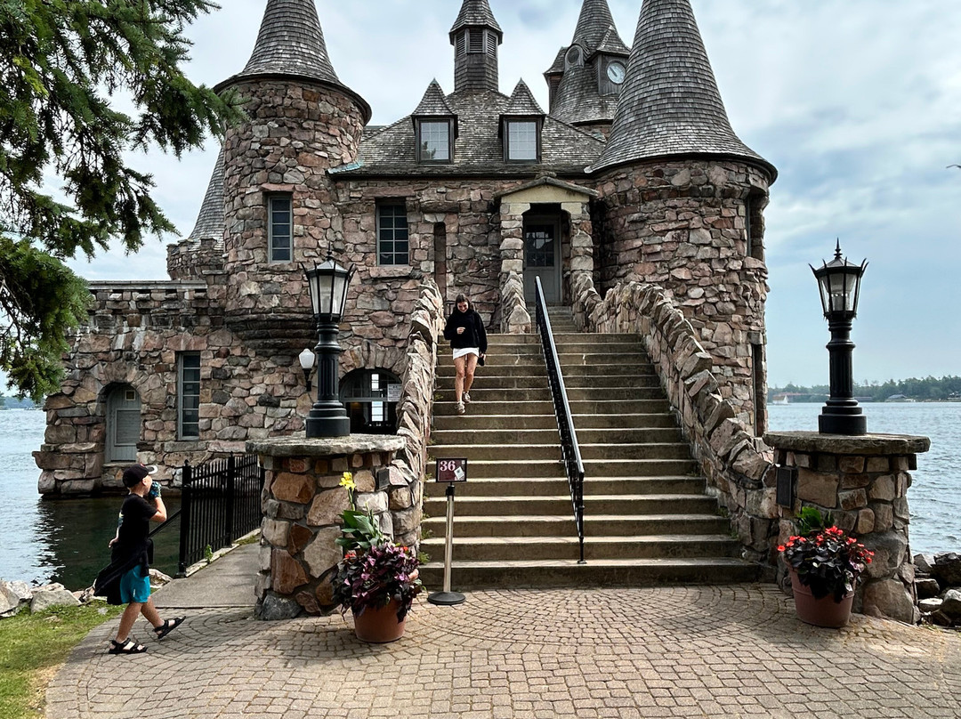 Boldt Castle and the Boldt Yacht House-亚历山德里亚贝必去景点