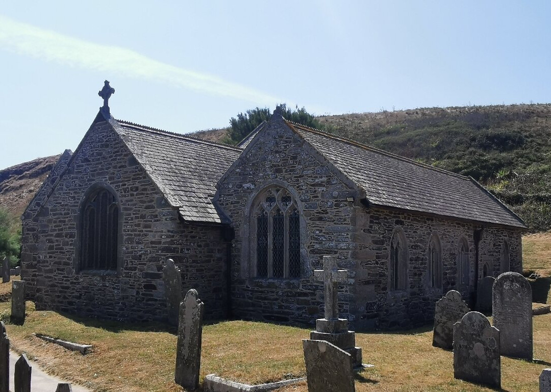 Gunwalloe Church Cove Beach-Gunwalloe必去景点