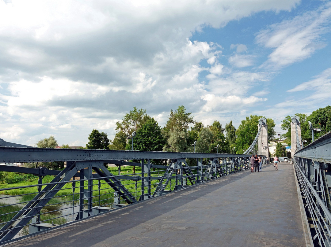 Chain Bridges-Ostrov必去景点