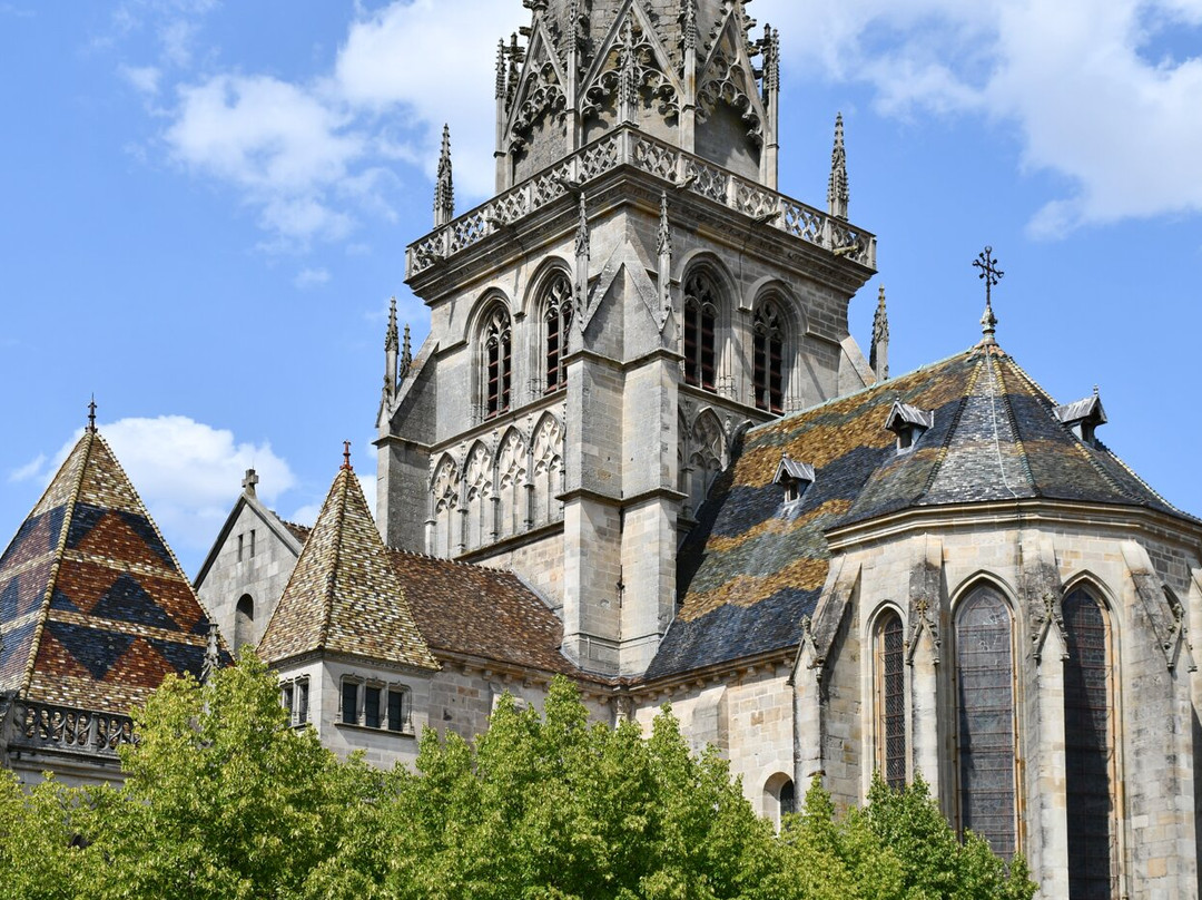Cathédrale St-Lazare-Autun必去景点