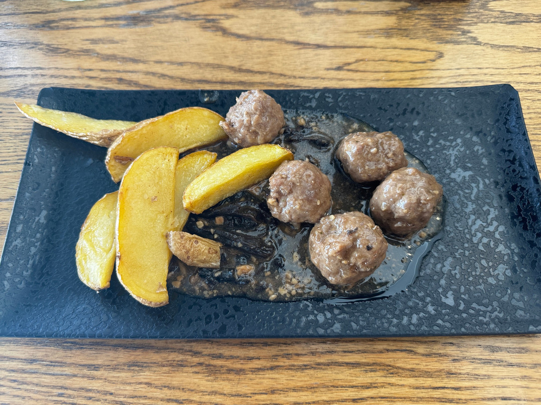 La Sukursal RestauBar