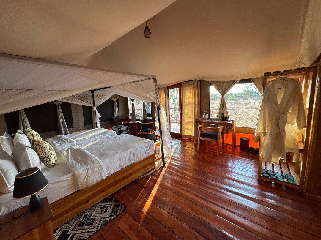 Sightseeing Luxury Tented Lodge