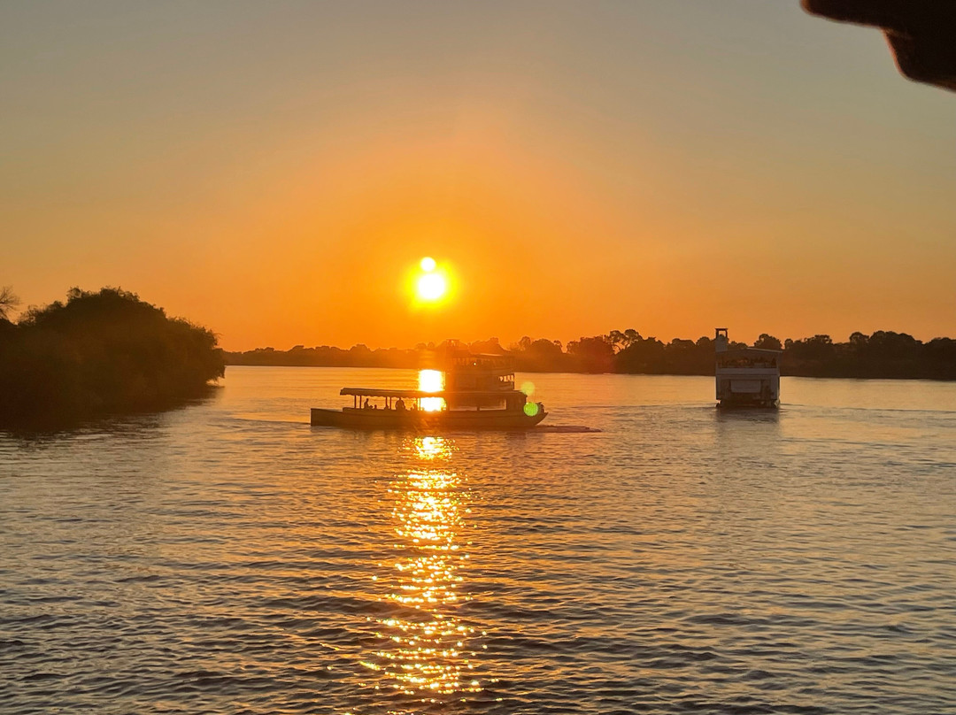 VICTORIA FALLS Zambezi River-维多利亚瀑布必去景点