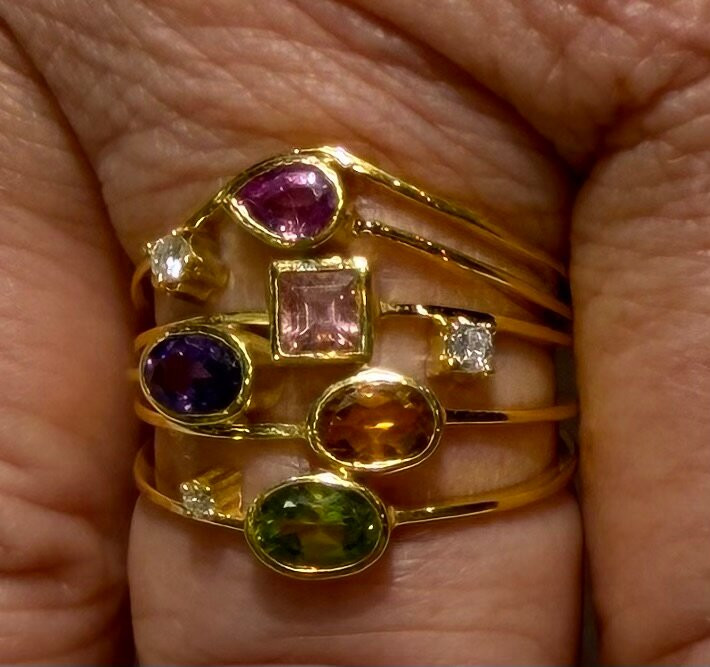 Evita Gems & Jewellers-Fort必去景点