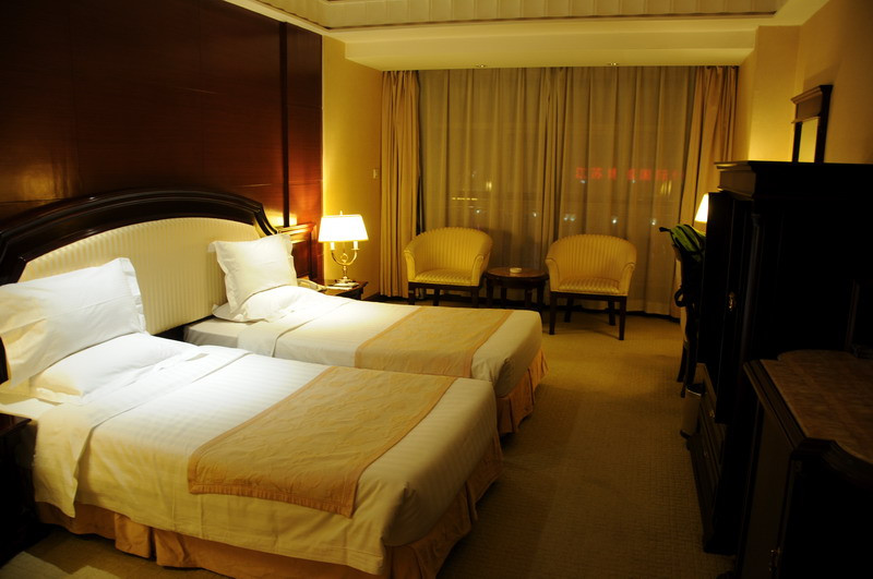 黄河大酒店主图