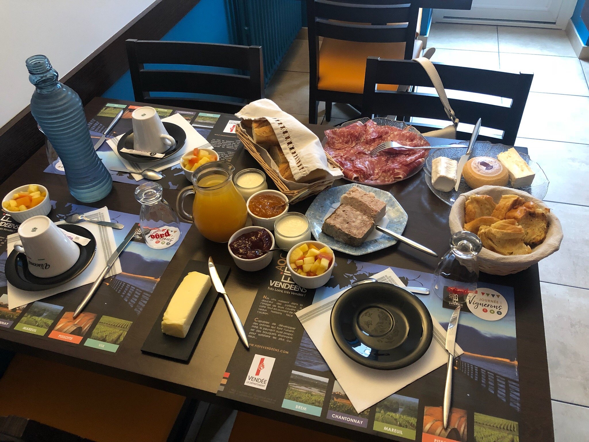 La Belle du Fou-官方