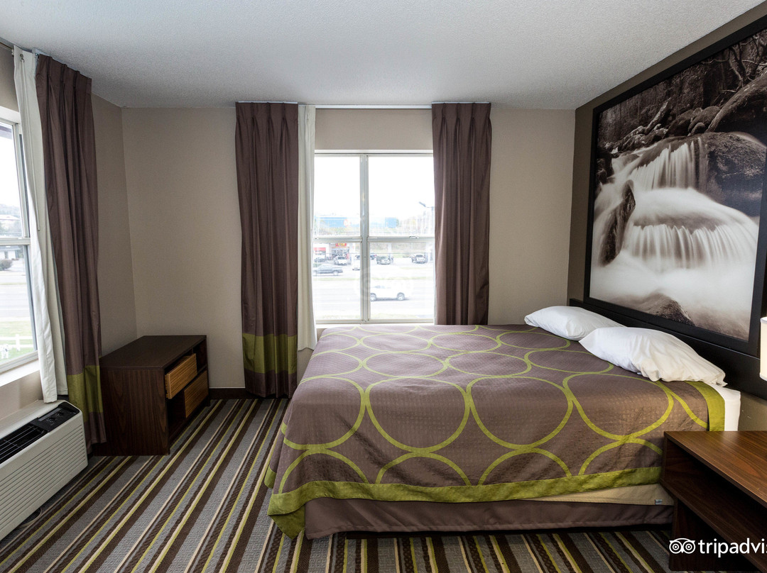 塞维尔维尔酒店住宿-Super 8 by Wyndham Sevierville Riverside