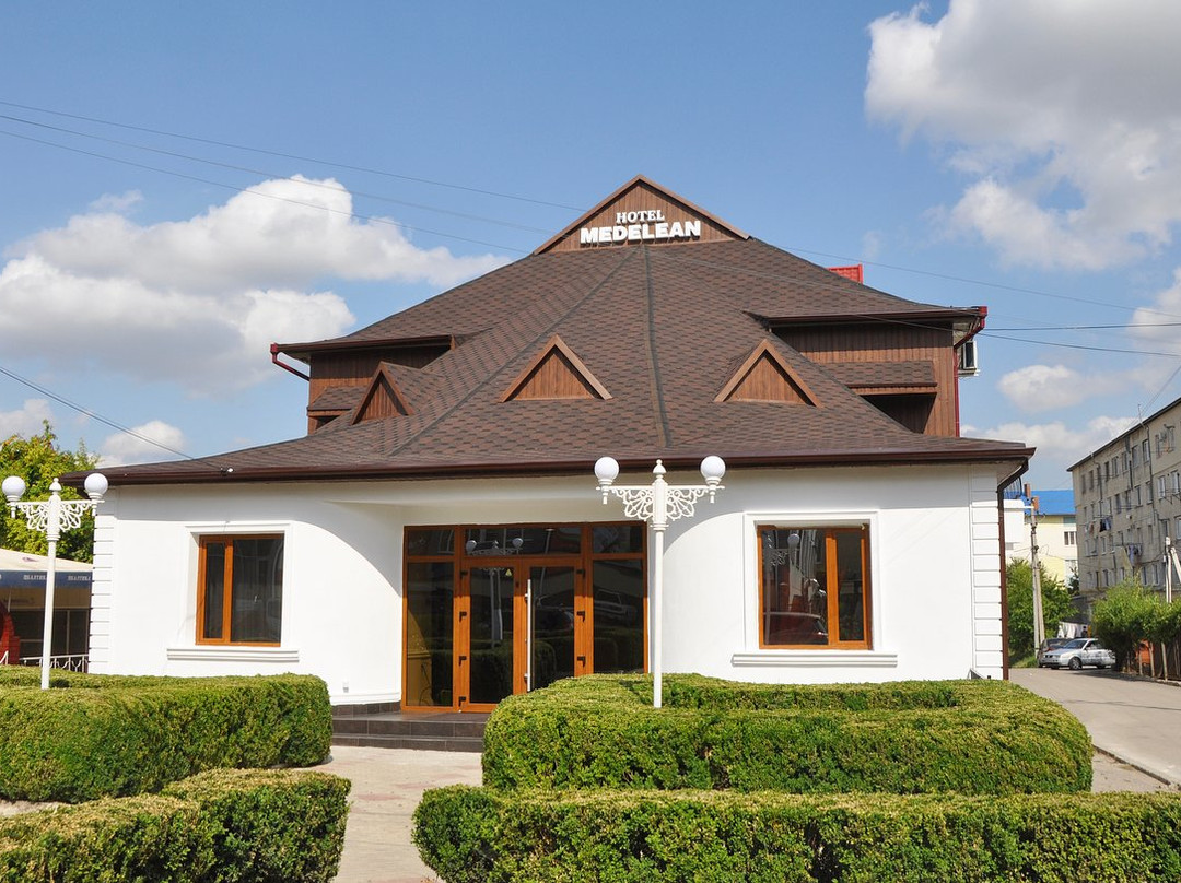 Medelean Hotel