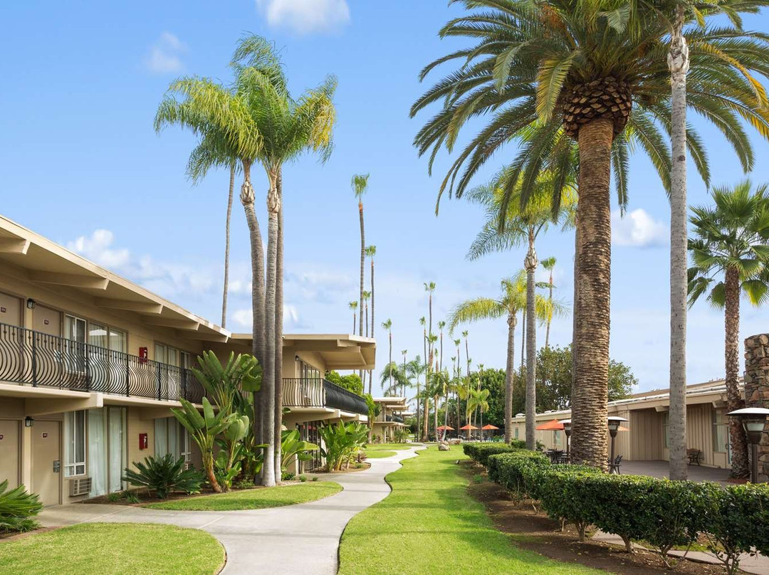 Ramada by Wyndham San Diego North Hotel & Conference Center主图