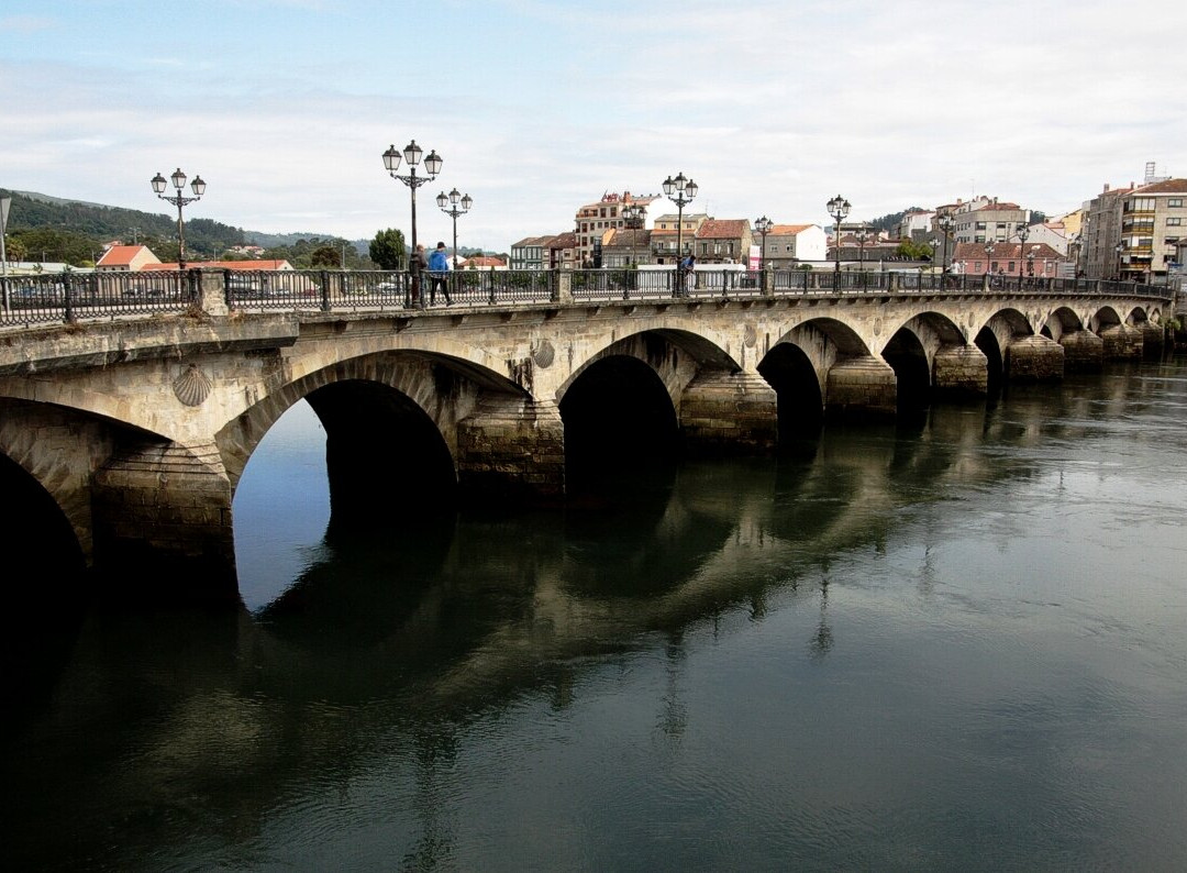 Puente del Burgo景点图片