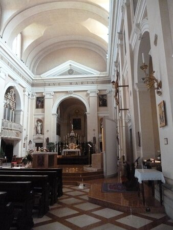 Chiesa Parrocchiale di Santa Maria Maggiore-布索伦戈必去景点