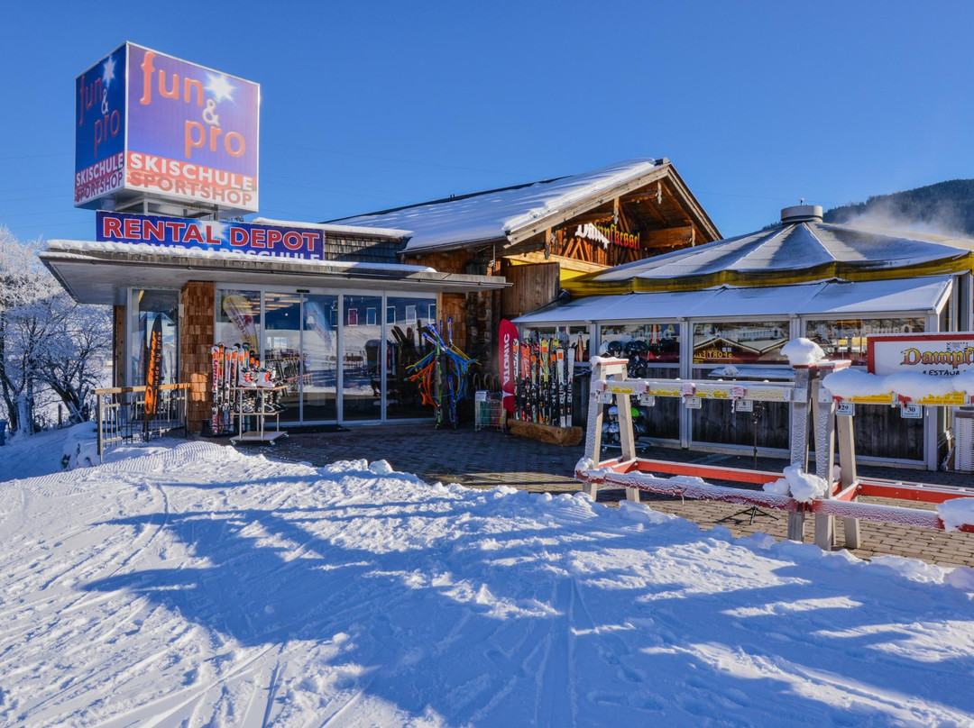 Fun & Pro Skischule - Sportshop Flachau-法拉豪必去景点