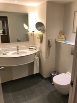 Sheraton Brussels Airport Hotel-浴室