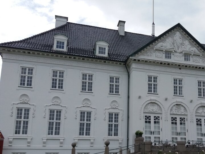 Marselisborg Slot-欧胡斯必去景点