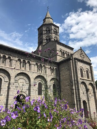 Basilique Notre-Dame d'Orcival-Orcival必去景点