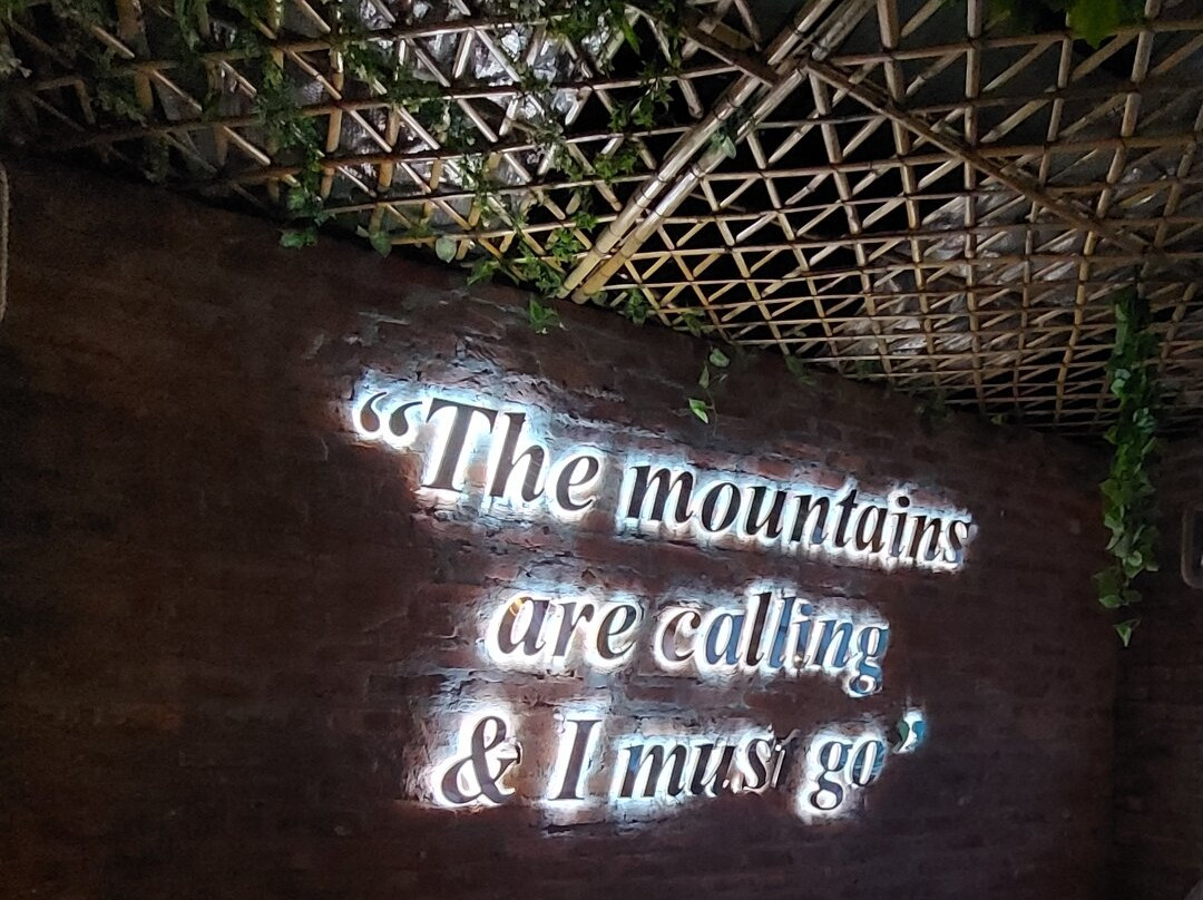 The Bunker House主图