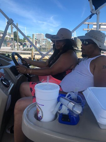 Luther's Pontoon, Waverunner, & Kayak Rentals-德斯廷必去景点