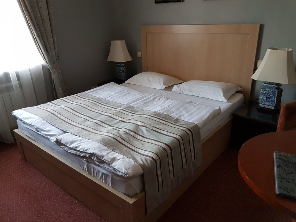 Hotel Plaza主图