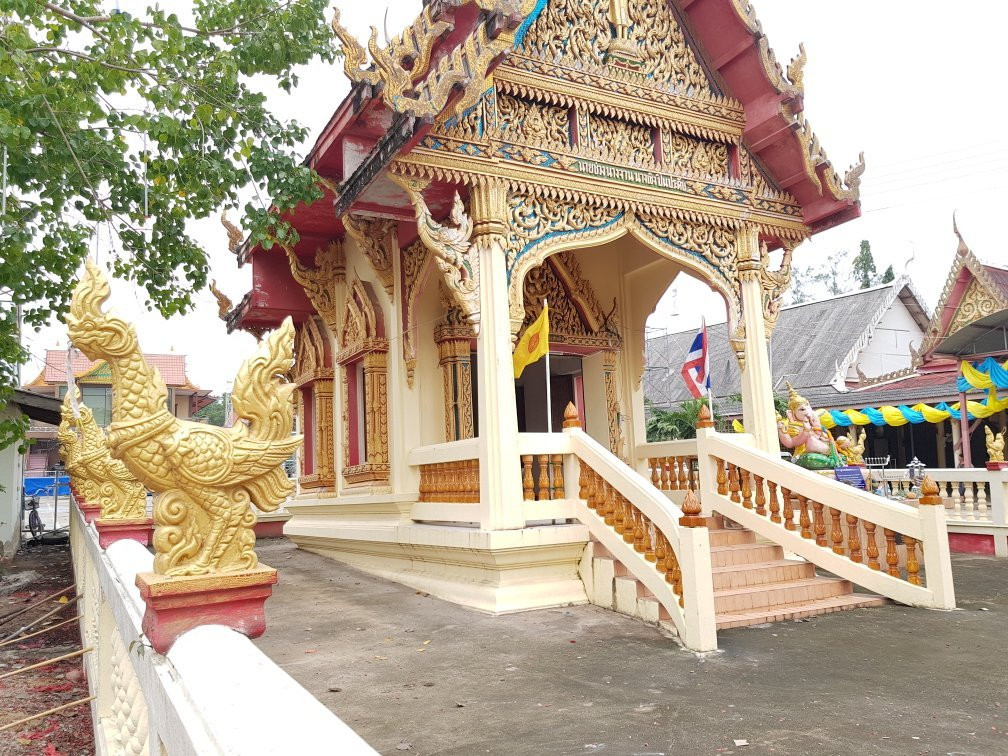 Wat Rong Khe景点图片