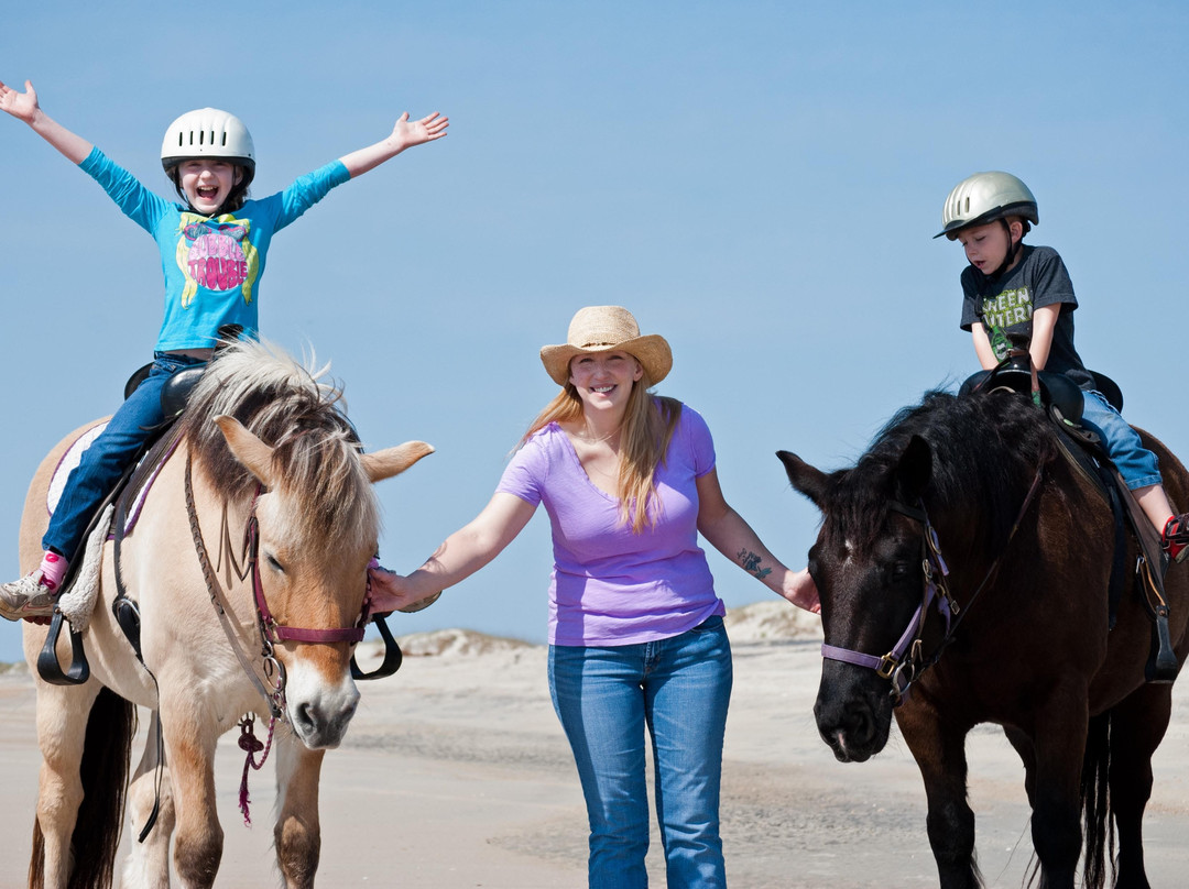 Hatteras Island Horseback Riding景点图片