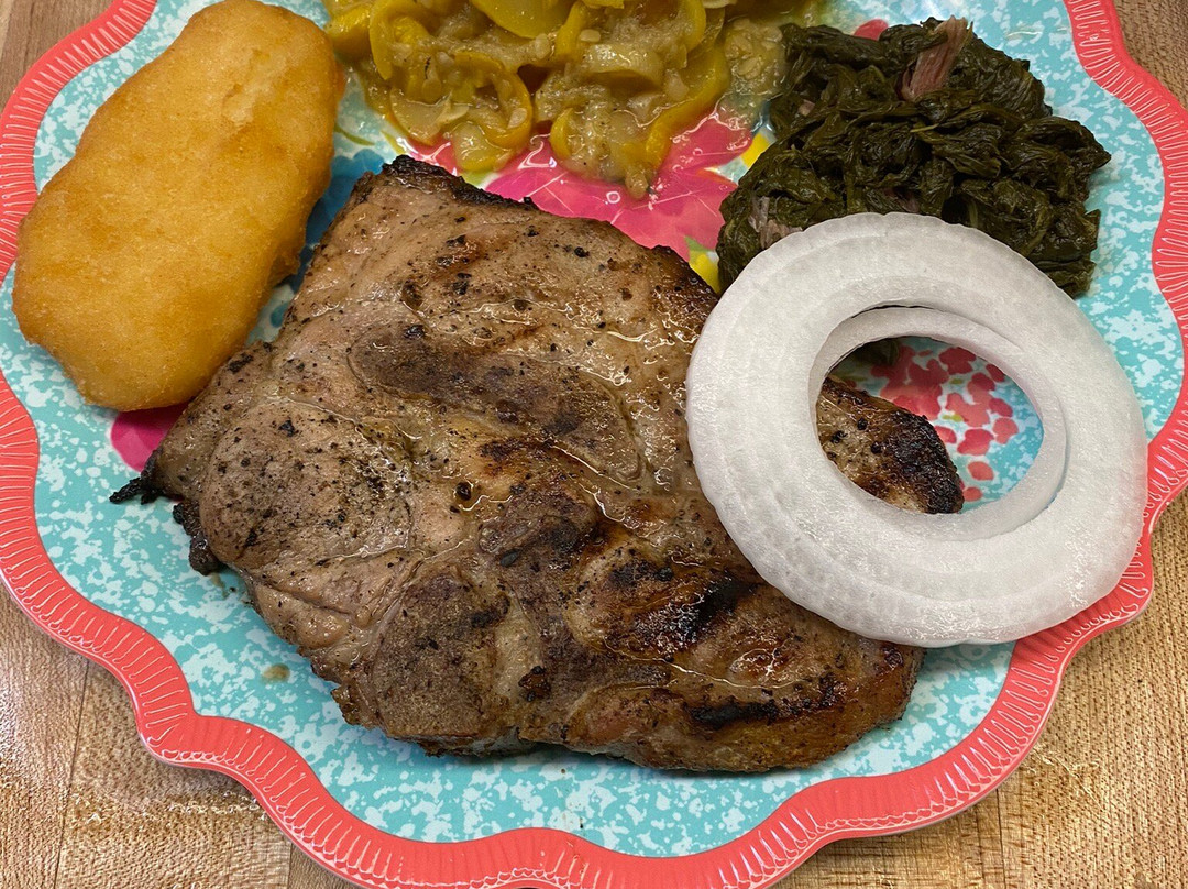 Avery Family Mercantile & Cafe