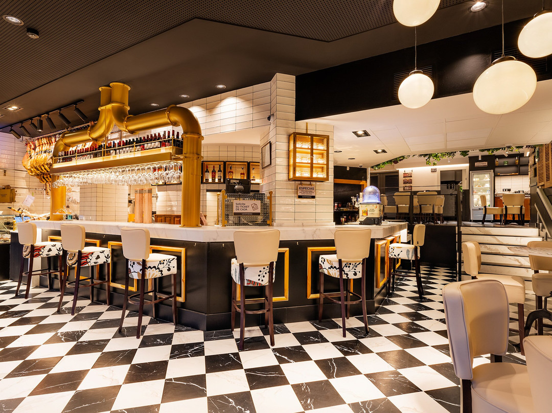 La Cueva de 1900 / Ayuntamiento主图