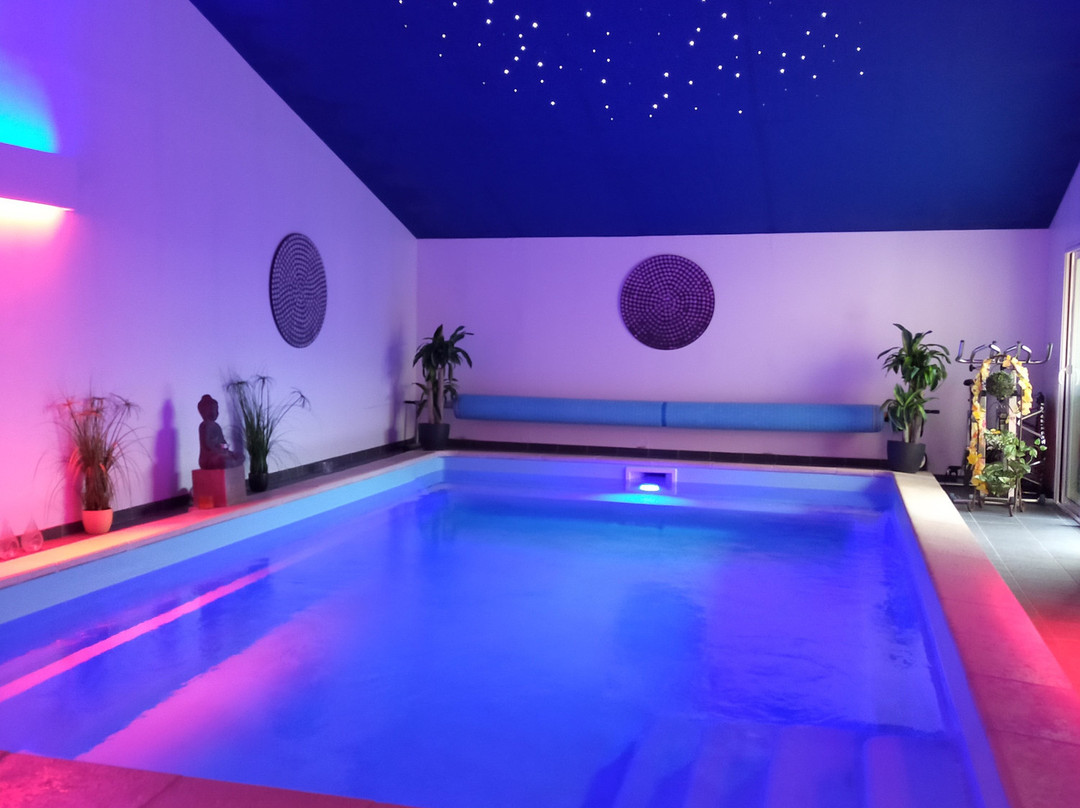 Le Miroir Des Etoiles主图