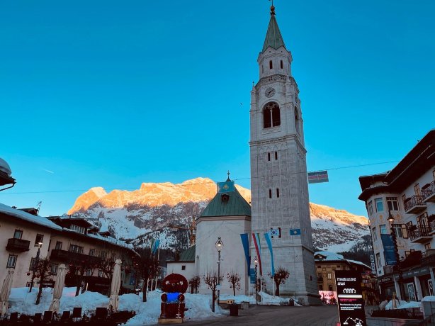 蒙大拿酒店-官方