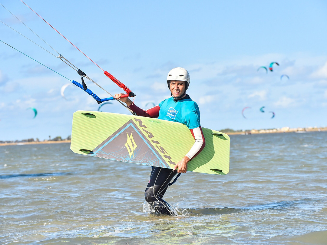 Ariel Corniel Kiteboarding Pro Center-马尔萨拉必去景点