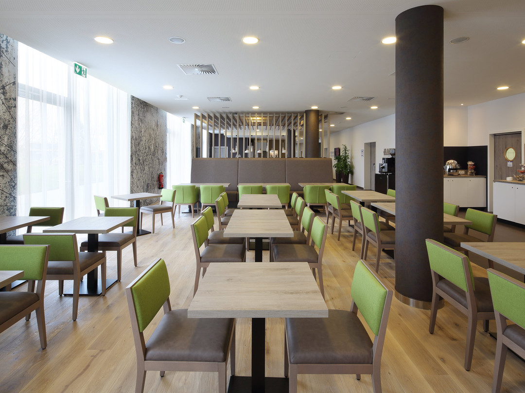 Holiday Inn Express Friedrichshafen By IHG主图