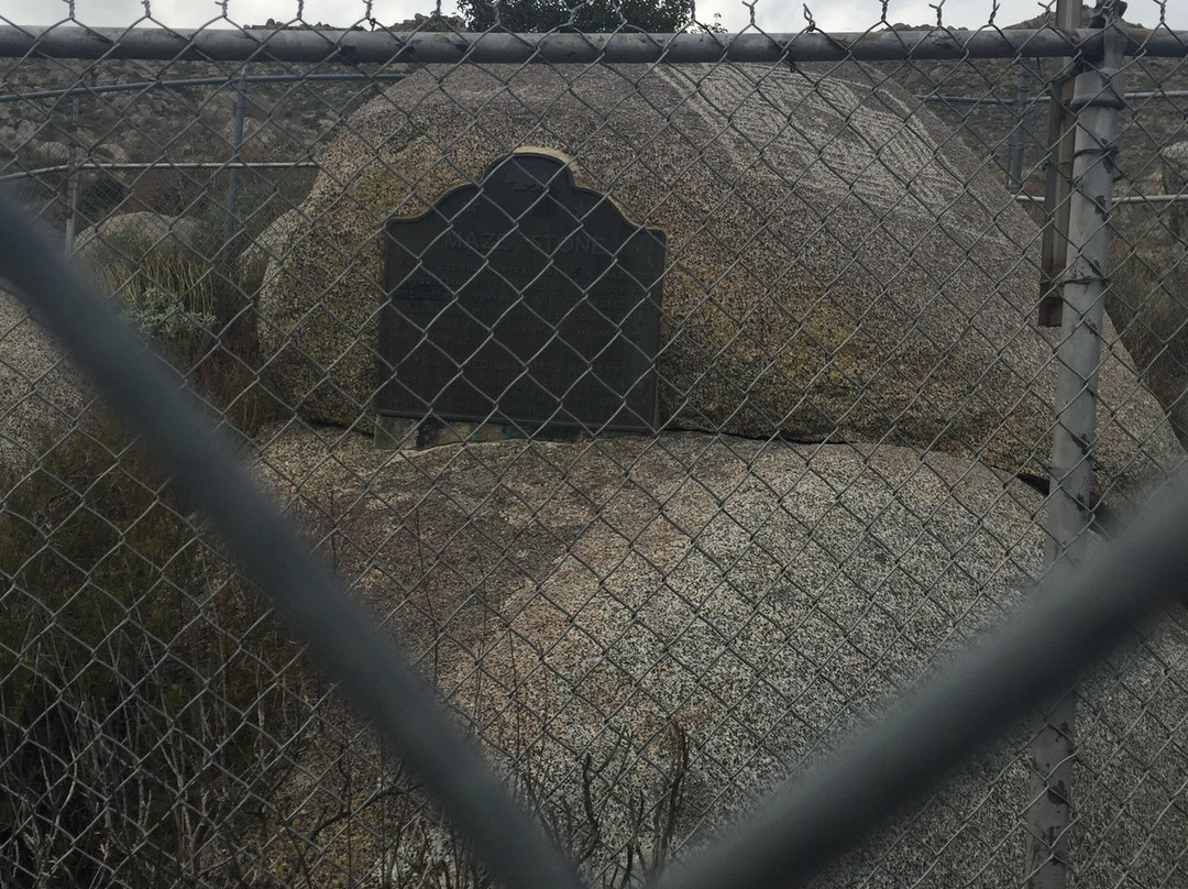 Hemet Maze Stone-赫米特必去景点