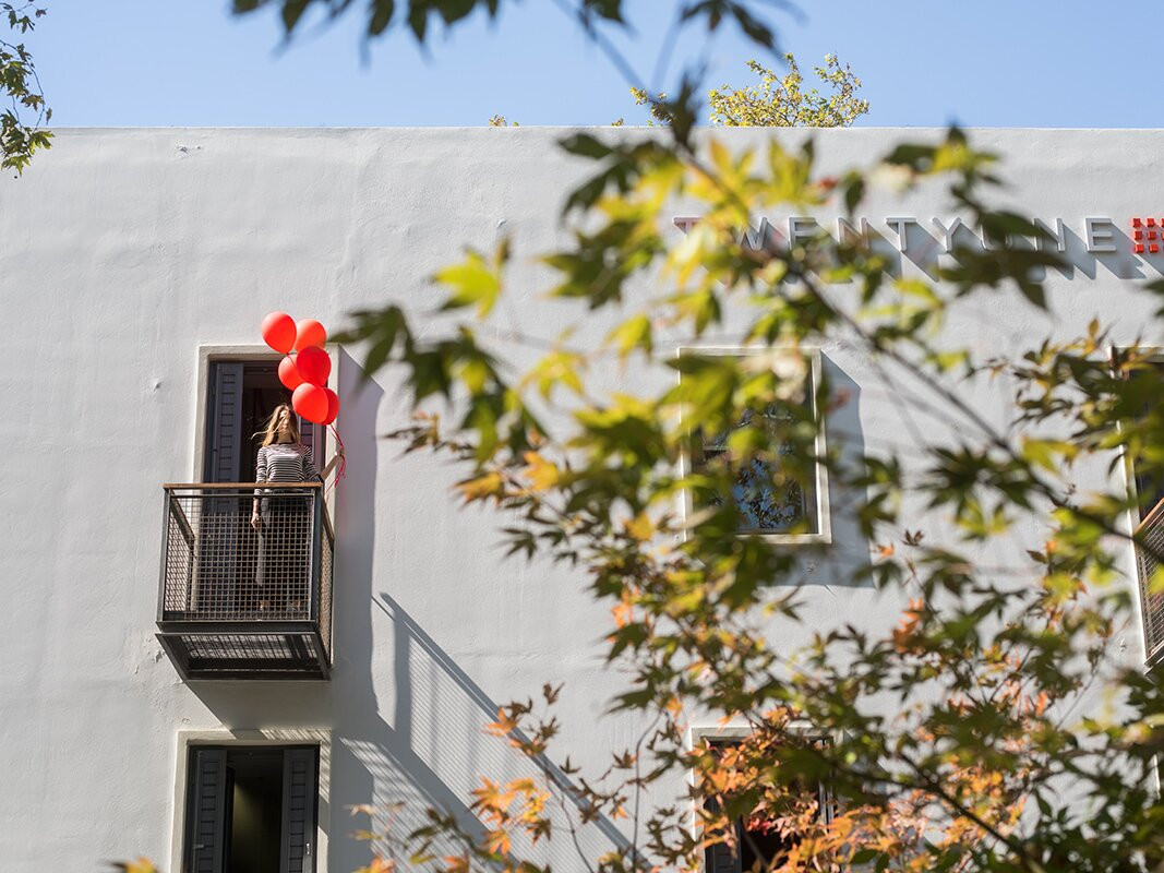 二十一酒店主图