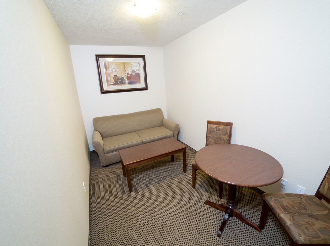 Holiday Inn Express & Suites Drayton Valley By IHG主图