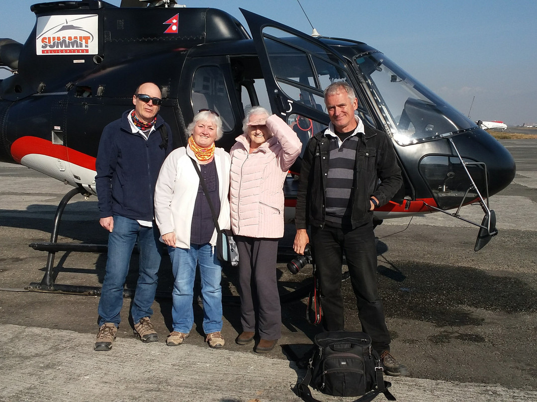 Everest Base Camp Helicopter Tour-加德满都必去景点