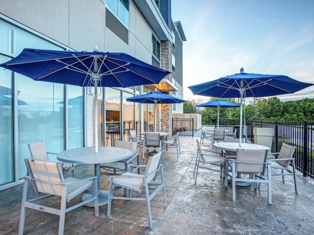 Holiday Inn Express & Suites Lexington W - Versailles By IHG主图