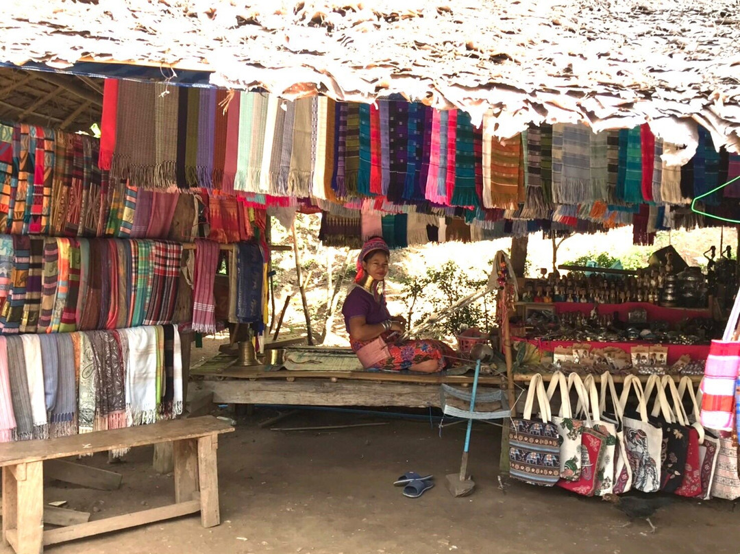 Mae Ping Long Neck Village景点图片