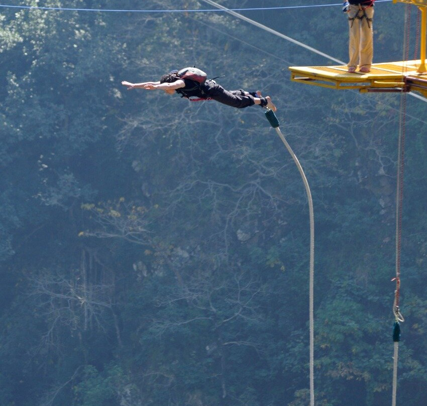 Jumpin Heights - The Bungy People景点图片