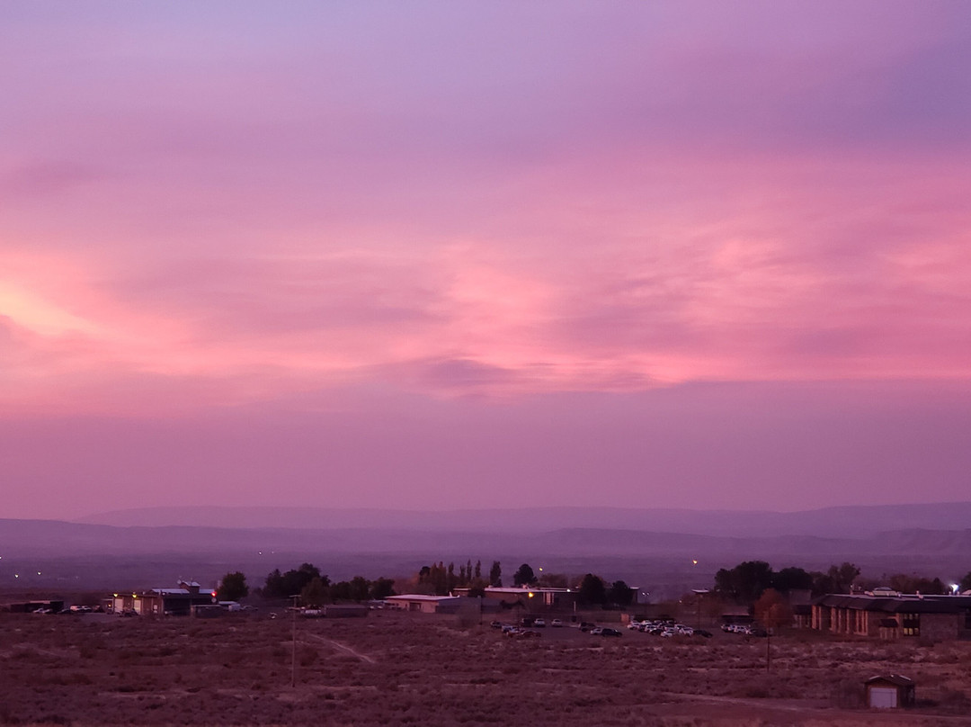 Blue Mountain Inn & Suites主图