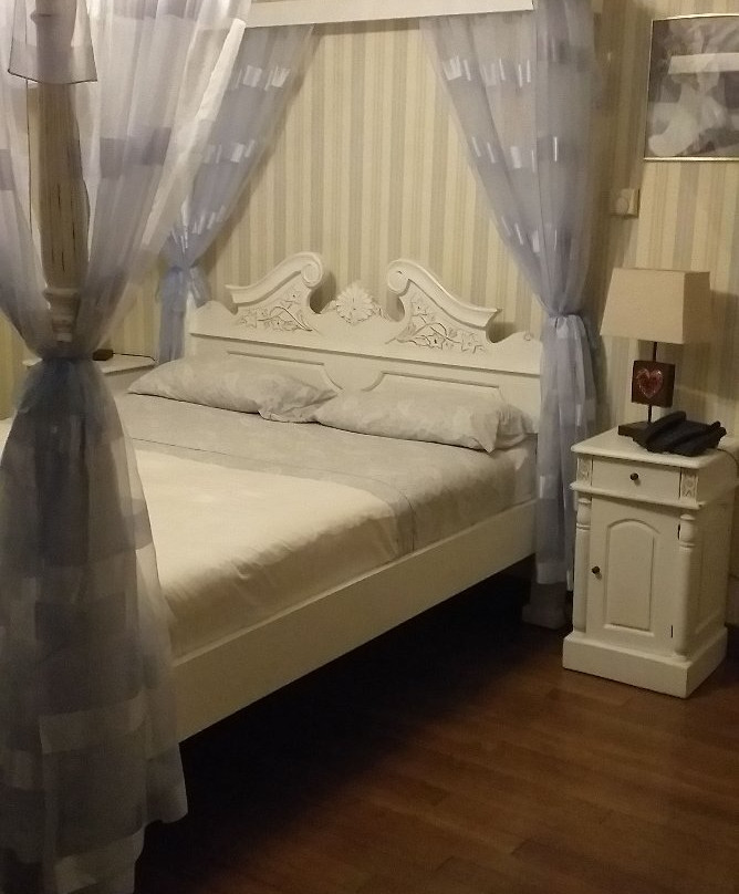 卢瓦尔酒店主图