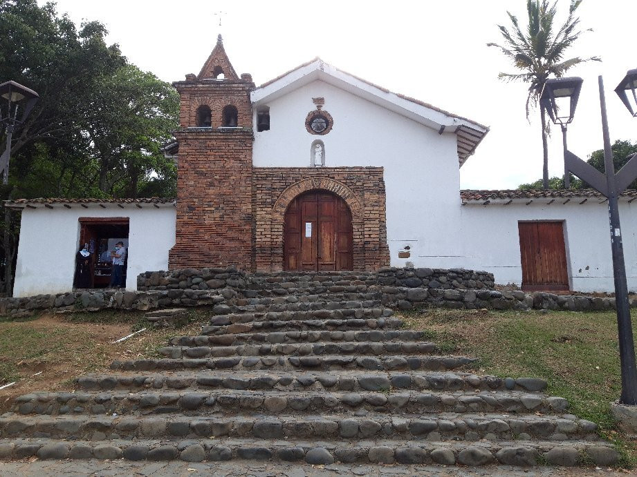 Iglesia de San Antonio-卡利必去景点