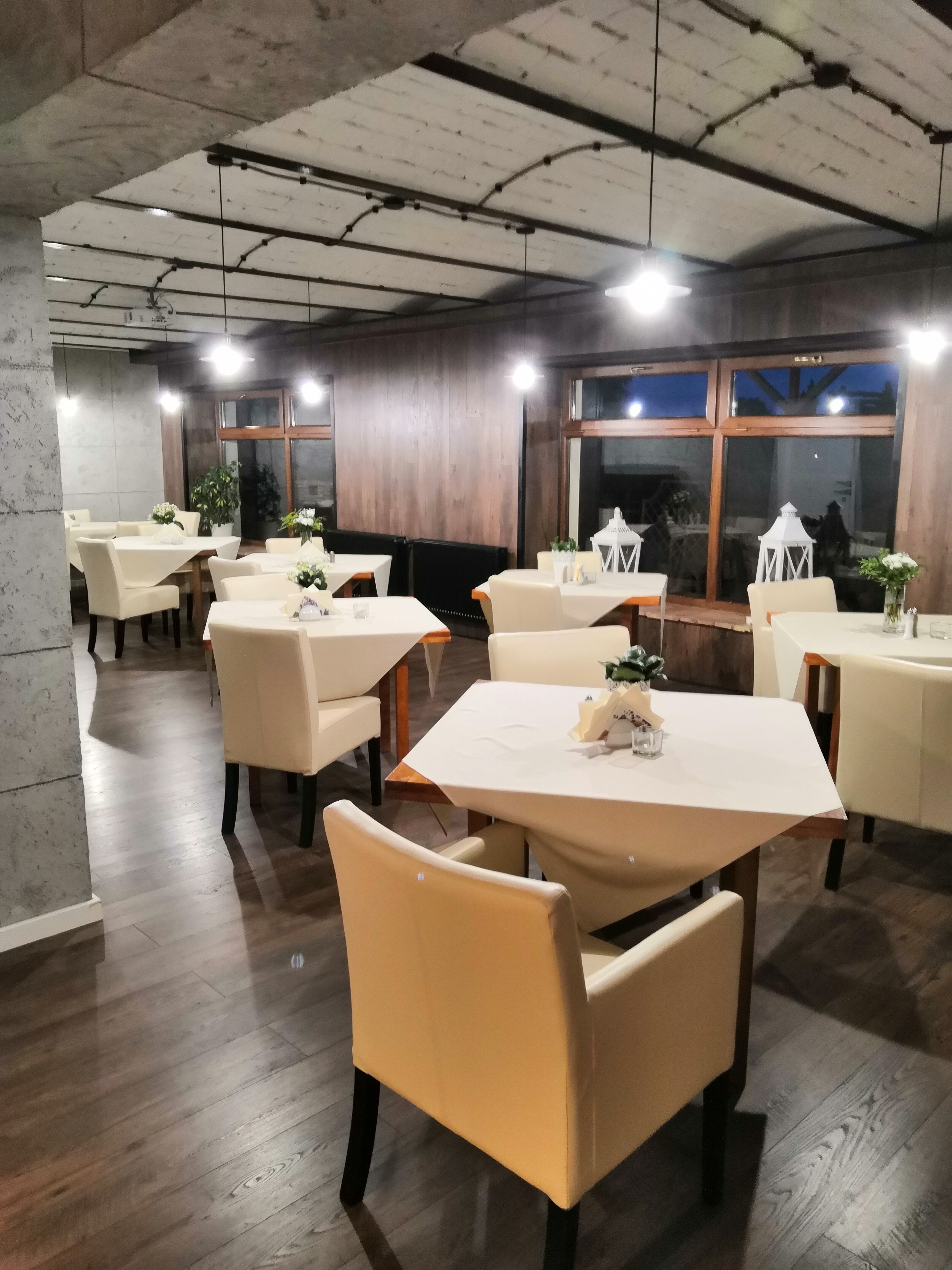 Kuznia Hotelik-餐饮