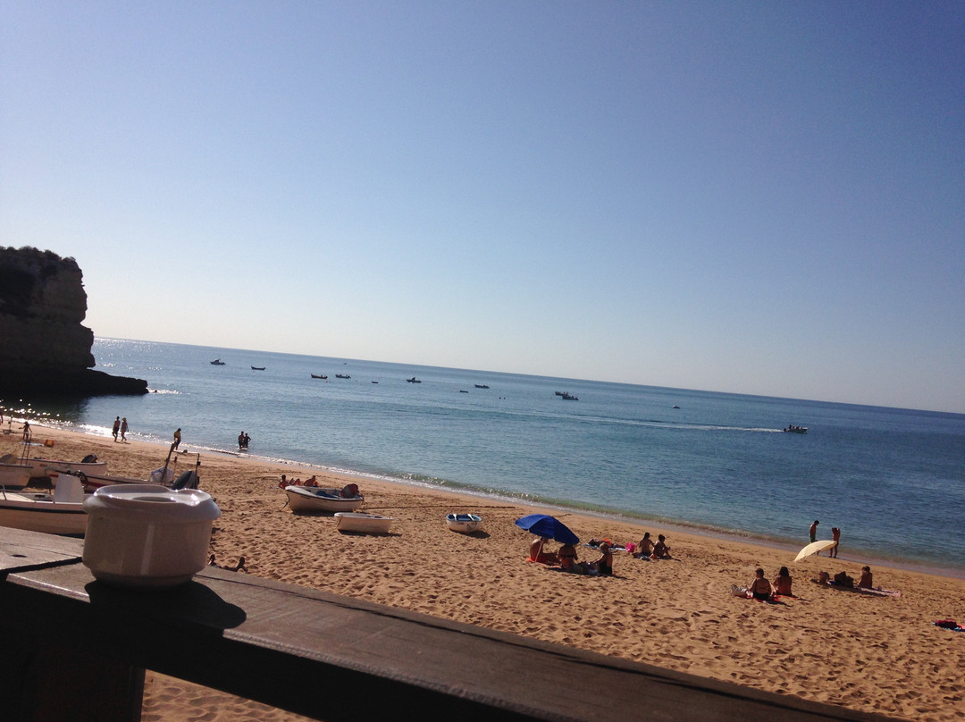 Praia de Nossa Senhora da Rocha景点图片