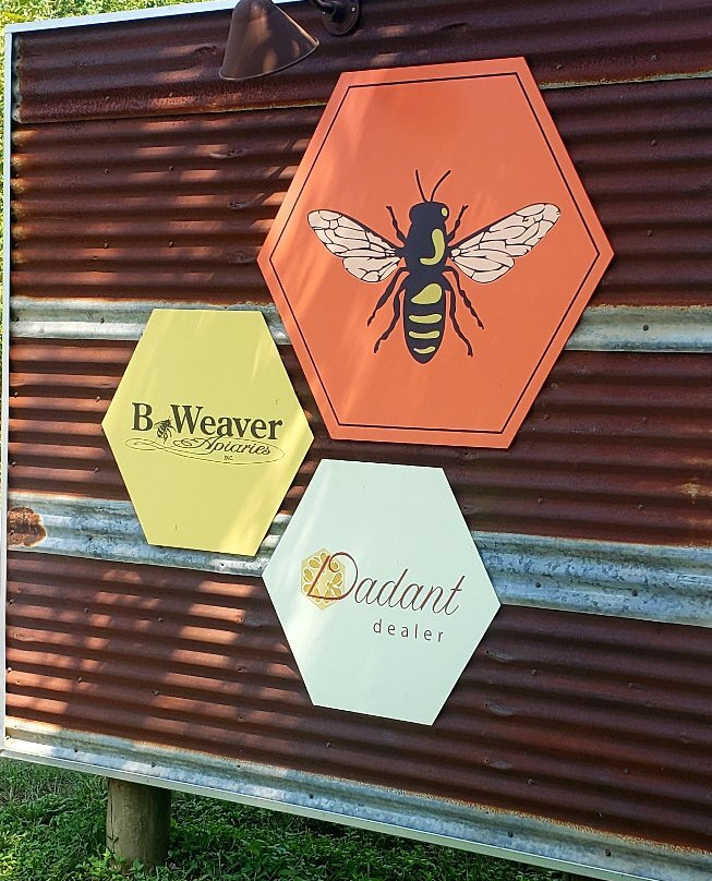 BeeWeaver Honey Farm景点图片