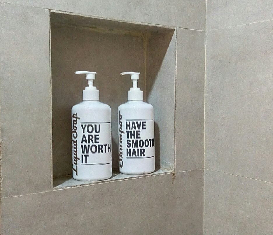 De La Charis Tuban by Waringin Hospitality主图