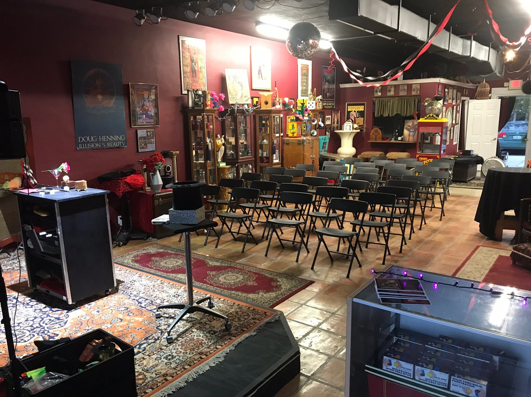 Tomaso's Magic Tricks and Treasures-Lantana必去景点