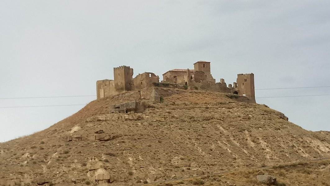 Castillo de Montearagon-Quicena必去景点