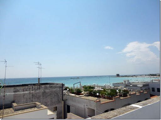 Spiaggia libera Scalo di Furno-切萨雷奥港必去景点
