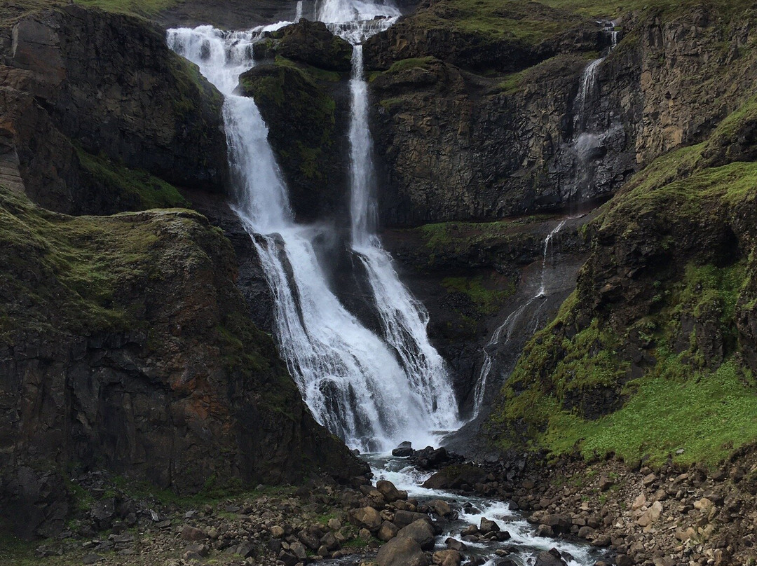 Rjúkandi Waterfall-埃伊尔斯塔济必去景点