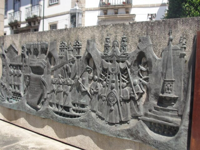 Monumento aos Arcebispos de Braga景点图片