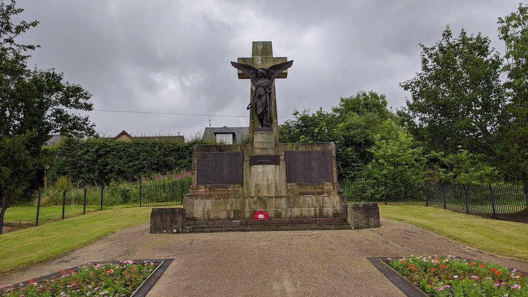 Dalry War Memorial-Dalry必去景点